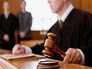 Проверка документов на предмет подделок: анализ споров и судов по персоналу. Предъявление фиктивного документа о высшем профессиональном образовании при трудоустройстве (Трофимова В.)